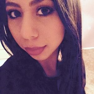 Meet your Posher, Vanessa